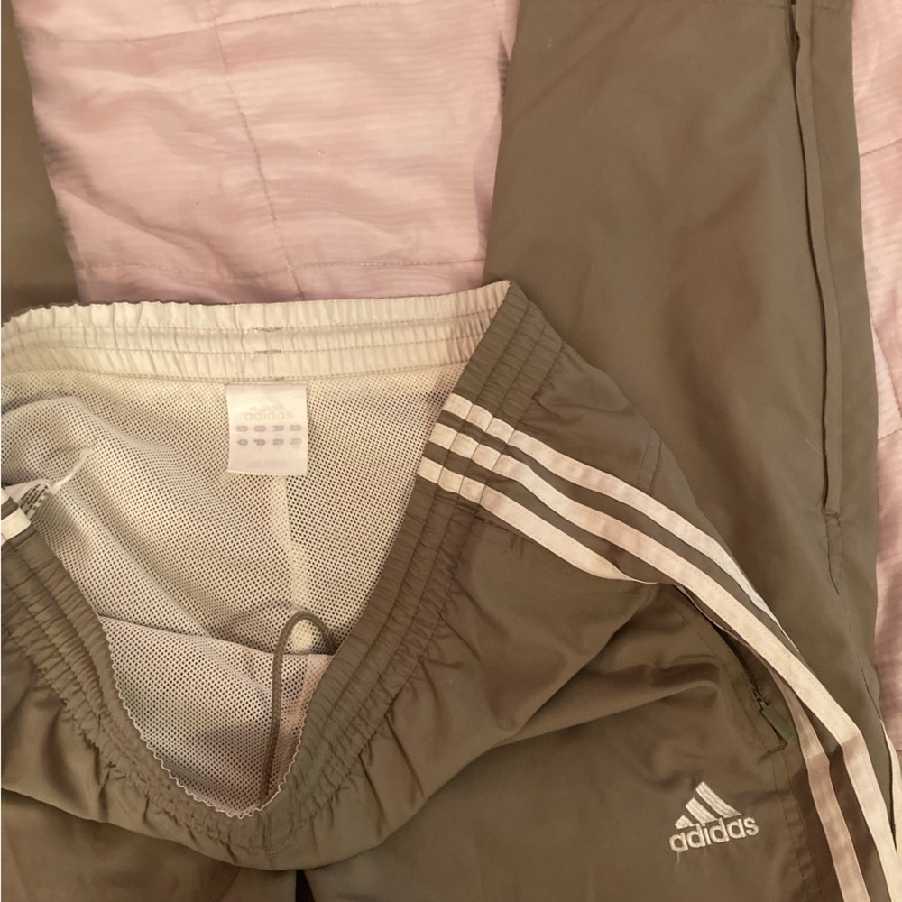 Men’s small beige adidas track pants